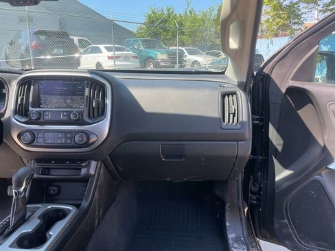 Used 2022 Chevrolet Colorado LT w/ LT Convenience Package AWD/4WD image 28