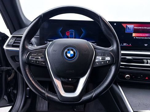 Used 2023 BMW i4 eDrive35 w/ Premium Package RWD image 31