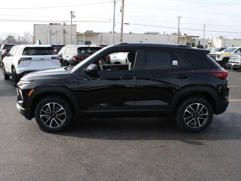 New 2026 Chevrolet TrailBlazer LT w/ Convenience Package AWD/4WD image 4