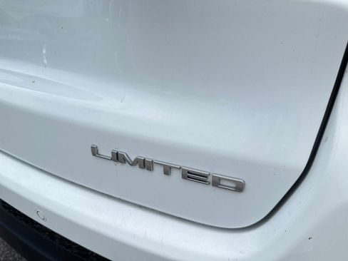 Used 2025 Jeep Compass Limited AWD/4WD image 10