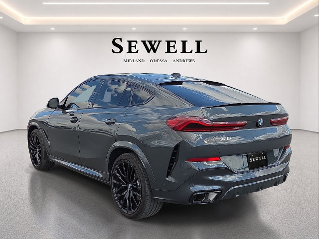 Used 2026 BMW X6 xDrive40i w/ Premium Package AWD/4WD image 3