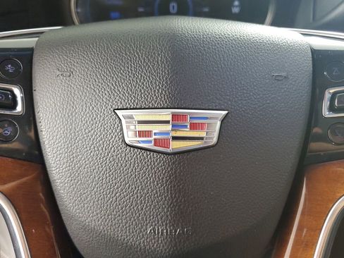 Used 2016 Cadillac Escalade Luxury image 23