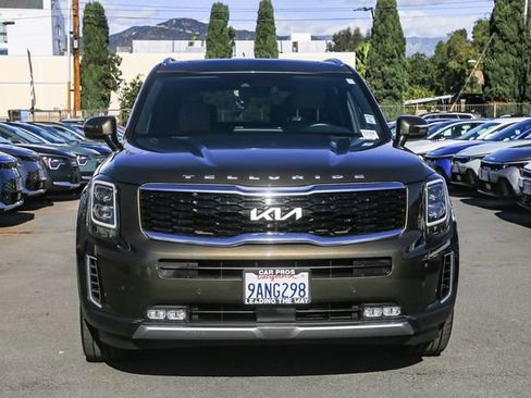 Used 2022 Kia Telluride SX w/ Towing Package image 3