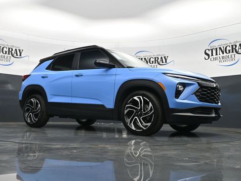 Used 2024 Chevrolet TrailBlazer RS w/ Driver Confidence Package image 17