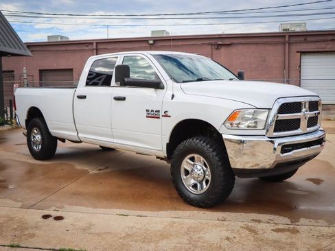 Used 2016 RAM 3500 Tradesman w/ Chrome Appearance Group AWD/4WD image 34