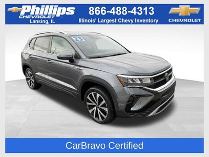Used 2023 Volkswagen Taos SE w/ Panoramic Sunroof Package