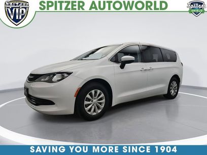 Used 2017 Chrysler Pacifica Touring w/ Tire & Wheel Group