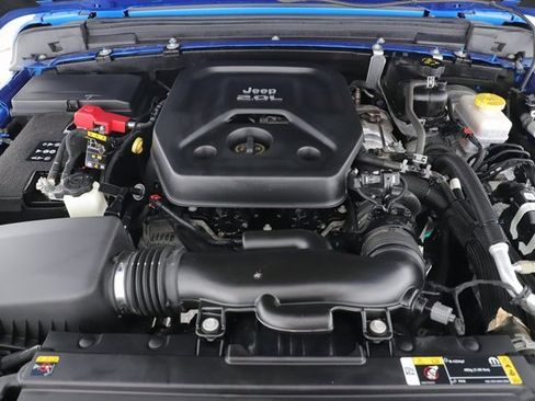 Used 2023 Jeep Wrangler Sahara image 15