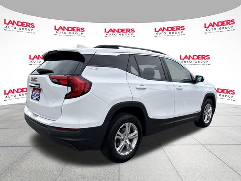Used 2021 GMC Terrain SLE w/ Driver Convenience Package FWD image 3