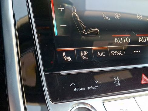 Used 2025 Audi Q8 Premium Plus w/ Premium Plus Package AWD/4WD image 24