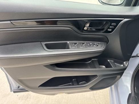 Used 2024 Honda Odyssey Touring image 19
