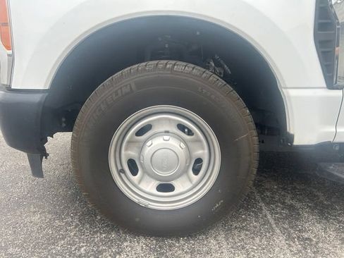 Used 2023 Ford F250 XL RWD image 46