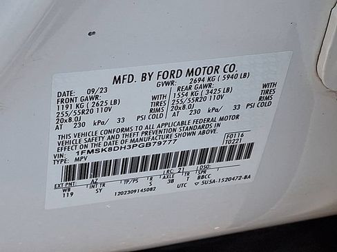 Used 2023 Ford Explorer XLT w/ Equipment Group 202A AWD/4WD image 25