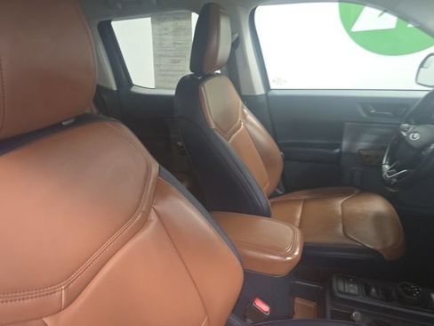 Used 2023 Ford Maverick Lariat FWD image 14