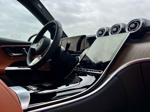 Certified 2026 Mercedes-Benz GLC 300 4MATIC image 17