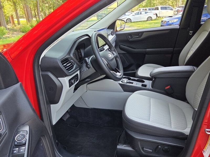 Used 2024 Ford Escape Active w/ Tech Pack #1 FWD image 15