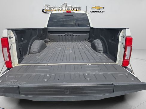Used 2022 Ford F350 King Ranch w/ King Ranch Ultimate Package AWD/4WD image 12
