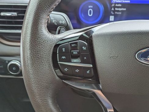 Used 2021 Ford Explorer King Ranch w/ Premium Technology Package RWD image 31