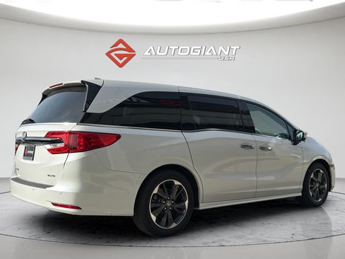 Used 2023 Honda Odyssey Elite image 12