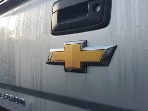 Used 2019 Chevrolet Silverado 2500 LT w/ All Star Edition AWD/4WD image 6