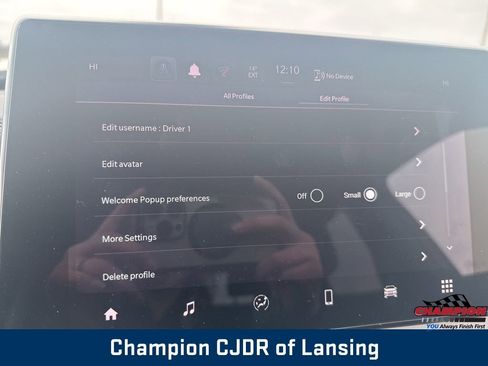 Used 2025 Jeep Compass Trailhawk image 33