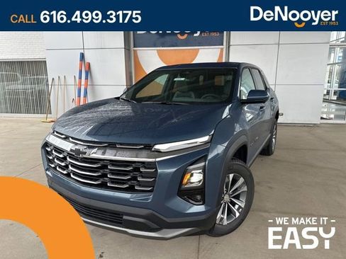 New 2026 Chevrolet Equinox LT w/ Convenience Package II AWD/4WD image 1