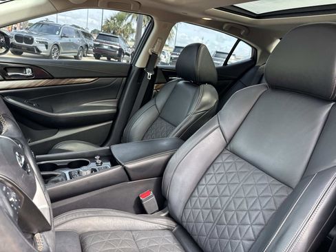 Used 2017 Nissan Maxima Platinum FWD image 17