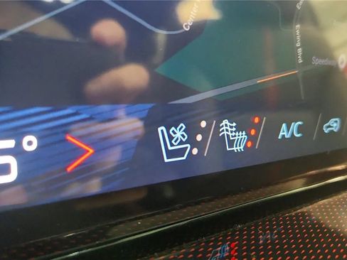 New 2026 Chevrolet Traverse RS image 30