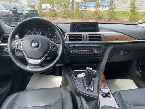 Used 2014 BMW 328i xDrive Sedan AWD/4WD image 6