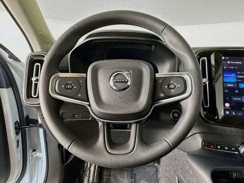 New 2026 Volvo XC40 B5 Core image 11