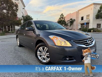 Used 2010 Nissan Altima Hybrid Sedan w/ Convenience Pkg