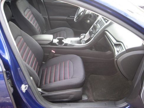 Used 2014 Ford Fusion SE w/ Equipment Group 201A image 14