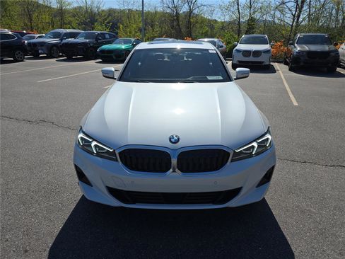 New 2026 BMW 330i xDrive Sedan w/ Premium Package AWD/4WD image 8