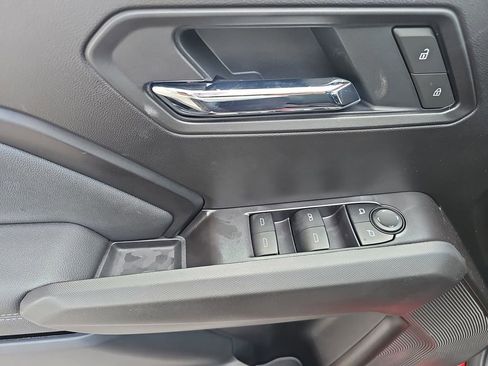 New 2025 GMC Canyon Elevation w/ Convenience Package image 12