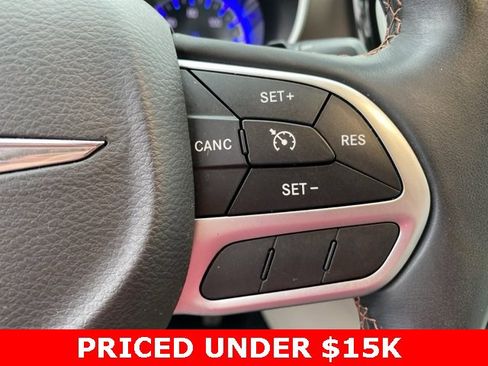 Certified 2017 Chrysler Pacifica Touring-L w/ Tire & Wheel Group image 19