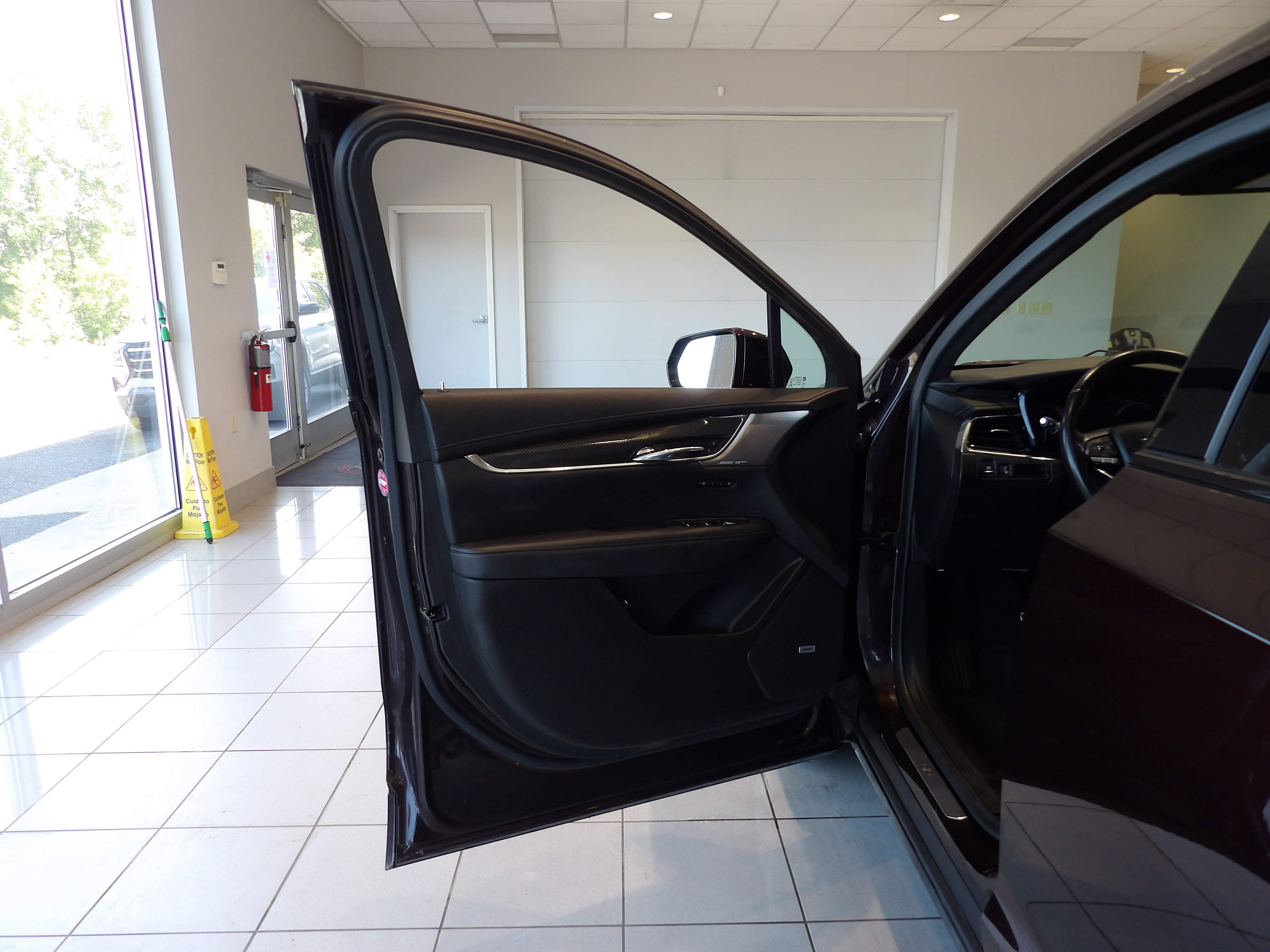 Used 2020 Cadillac XT6 Sport AWD/4WD image 9