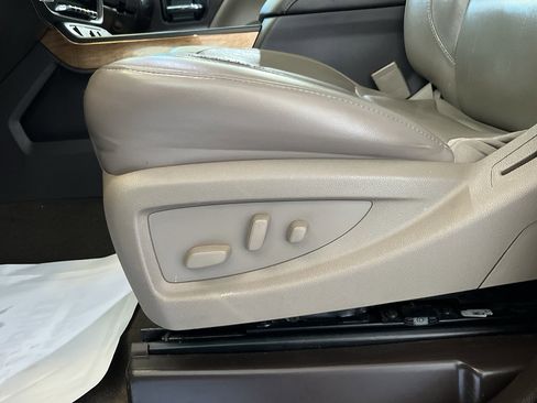 Used 2018 Chevrolet Silverado 2500 LTZ w/ Duramax Plus Package image 23