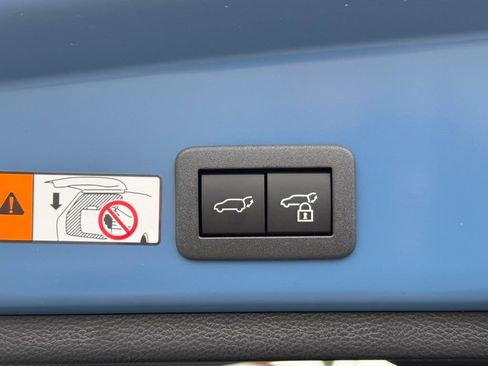 Used 2026 Toyota Corolla Cross XLE image 17