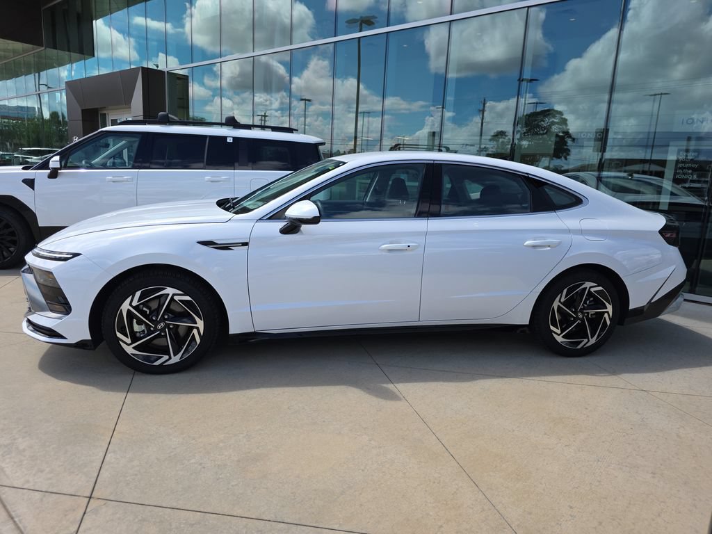 New 2026 Hyundai Sonata SEL FWD image 5