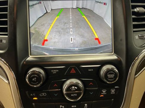 Used 2015 Jeep Grand Cherokee Limited w/ Luxury Group II AWD/4WD image 21