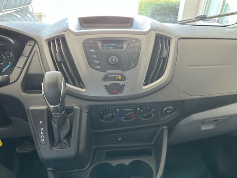 Used 2019 Ford Transit 250 130 Low Roof w/ Exterior Upgrade Package RWD image 29