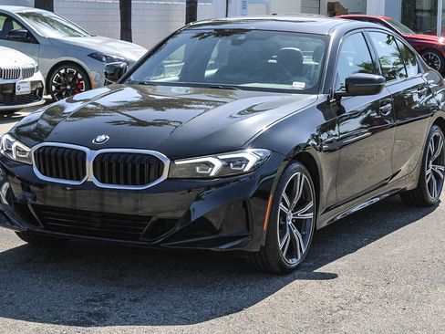 Certified 2023 BMW 330i Sedan w/ Driving Assistance Package RWD image 3