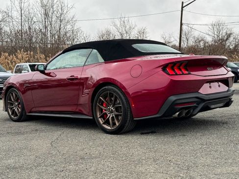 Used 2025 Ford Mustang GT Premium RWD image 43