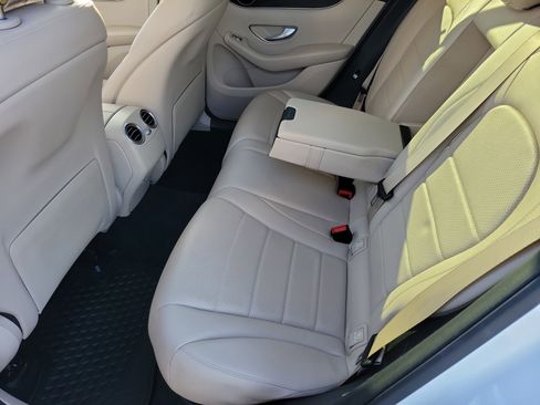 Used 2016 Mercedes-Benz GLC 300 image 13