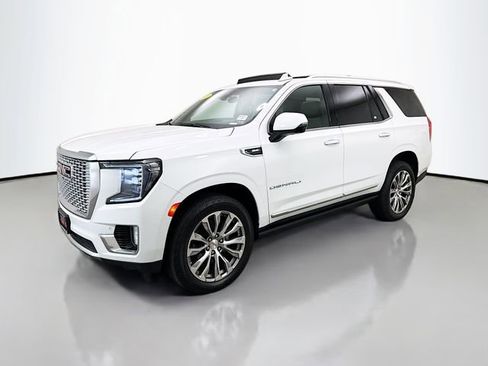 Used 2023 GMC Yukon Denali w/ Max Trailering Package image 4