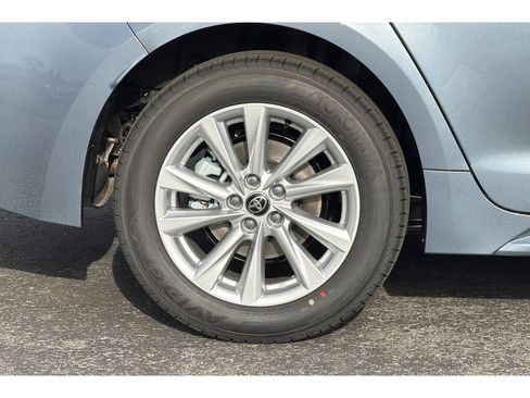 Used 2026 Toyota Corolla XLE FWD image 30