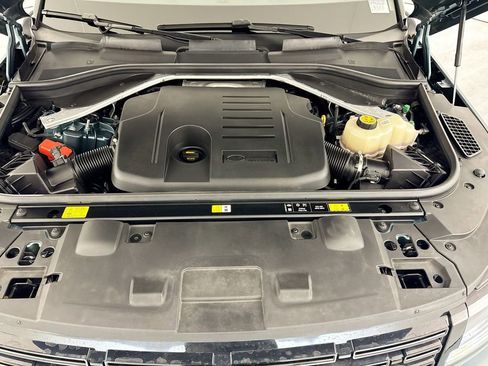 Certified 2024 Land Rover Range Rover Sport SE AWD/4WD image 31