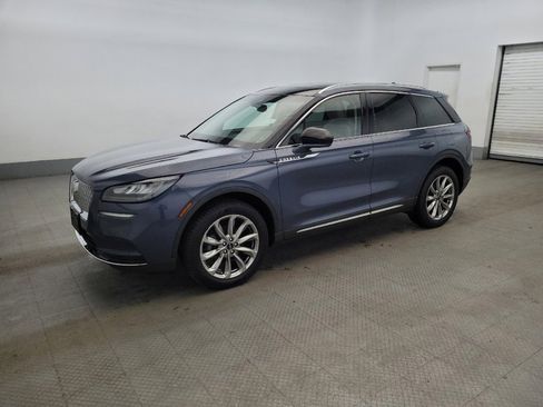 Used 2022 Lincoln Corsair AWD w/ Premium Package image 2