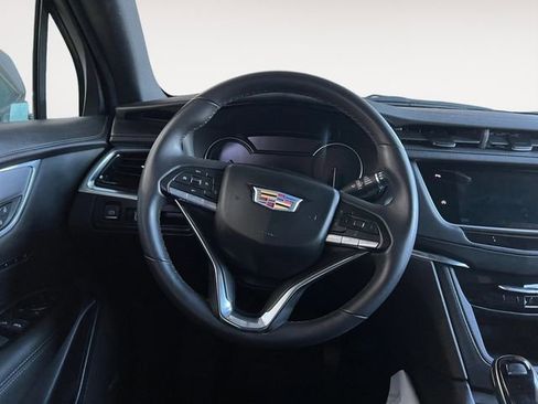 Certified 2025 Cadillac XT6 Luxury w/ LPO, Floor Liner Package image 10