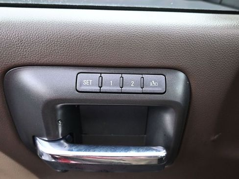 Used 2018 Chevrolet Silverado 1500 LTZ w/ Texas Edition image 23